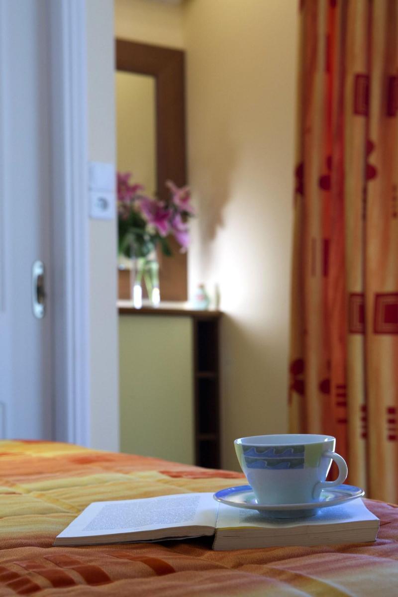 Exanthia Villas image