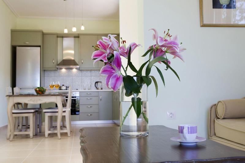 Exanthia Villas image