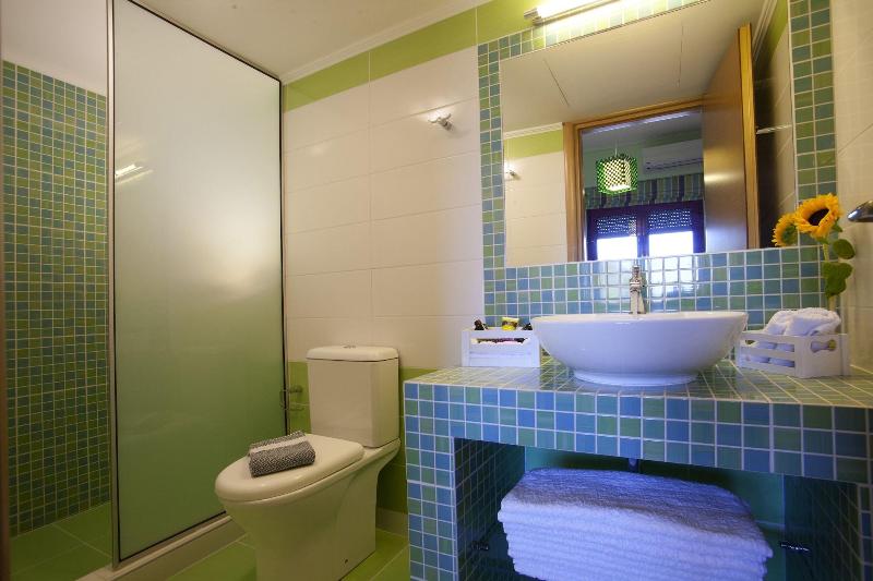 Exanthia Villas image
