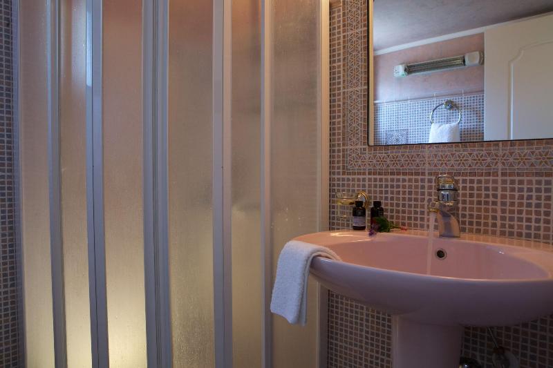 Exanthia Villas image