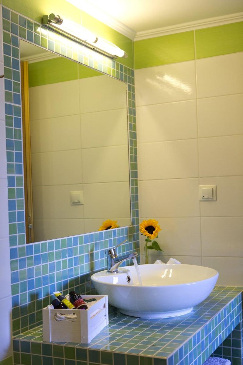 Exanthia Villas image