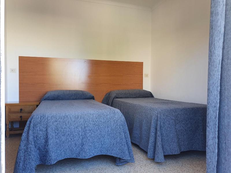 Payet Apartments 2 4 Personas image