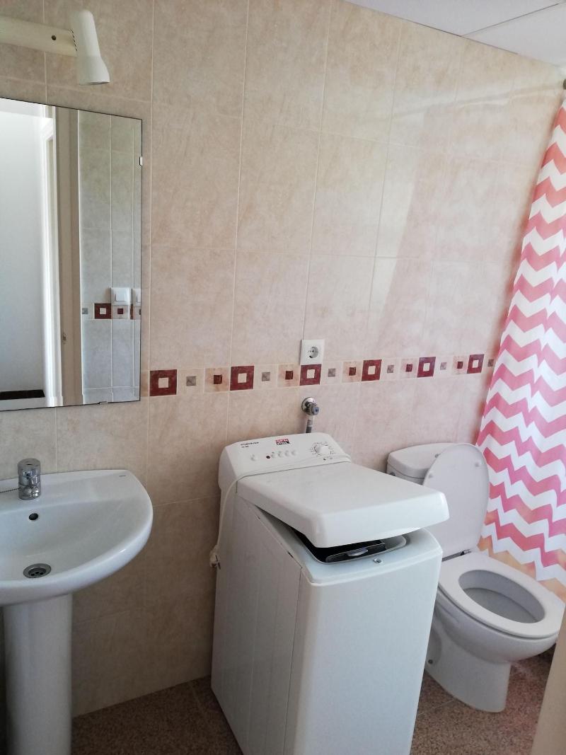 Payet Apartments 2 4 Personas image