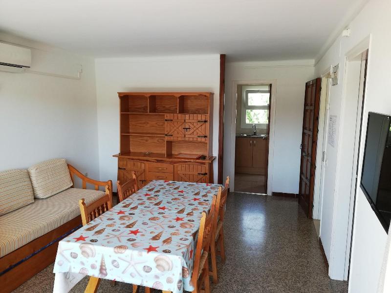 Payet Apartments 2 4 Personas image