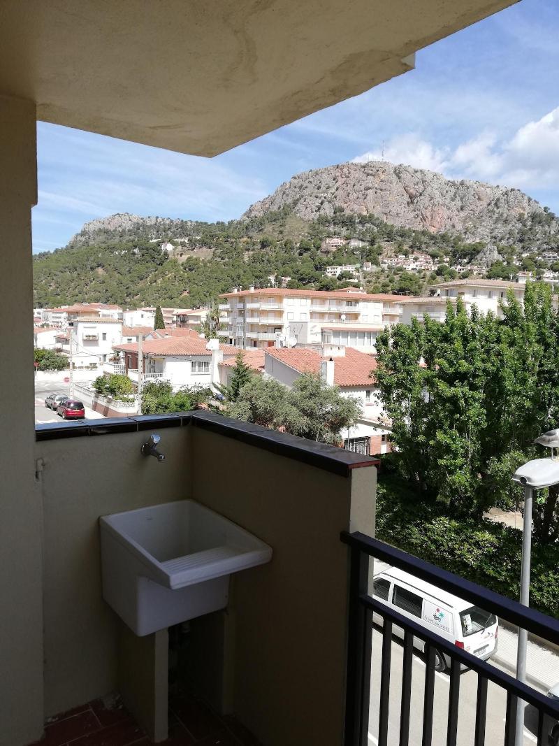 Payet Apartments 2 4 Personas image