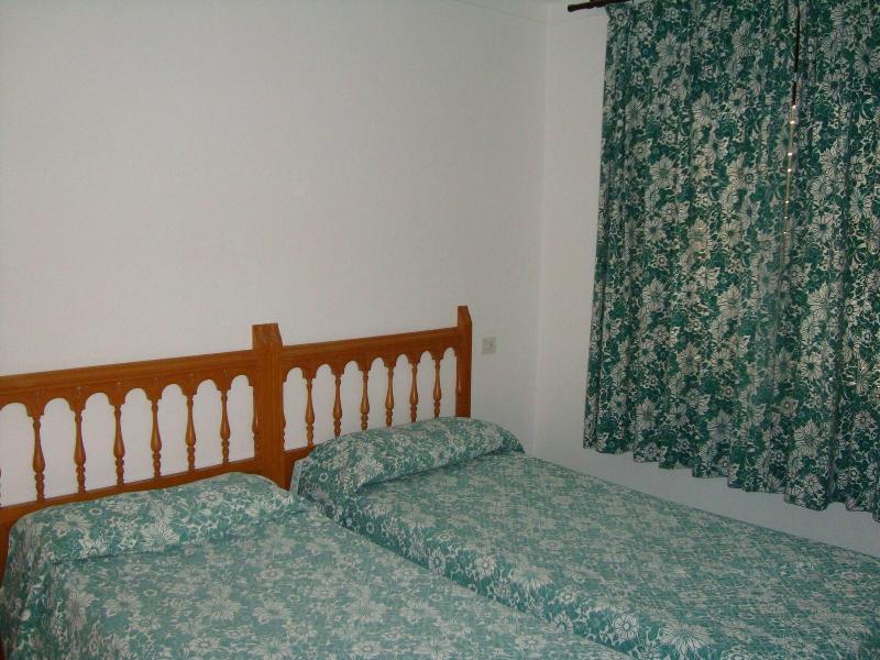 Payet Apartments 2 4 Personas image