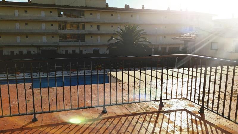 Payet Apartments 2 4 Personas image