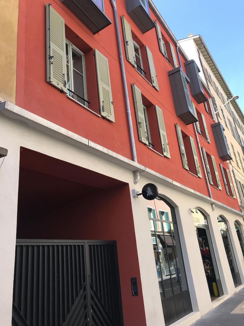 L Abeille Boutique Apartments image