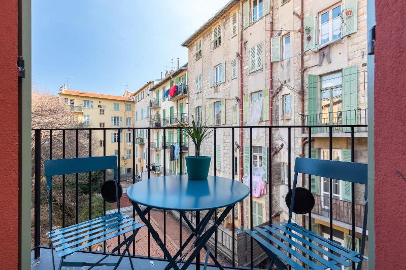 L Abeille Boutique Apartments image
