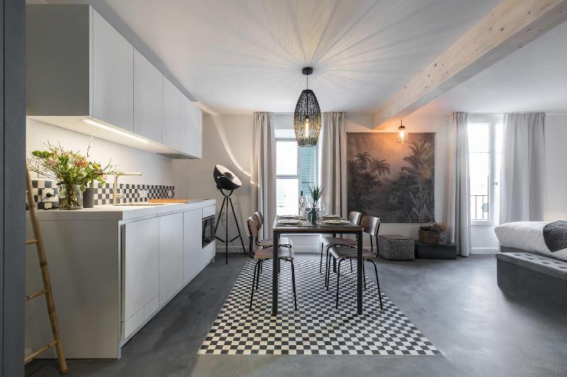 L Abeille Boutique Apartments image