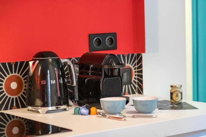 L Abeille Boutique Apartments image