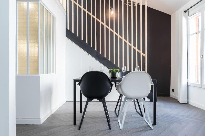 L Abeille Boutique Apartments image