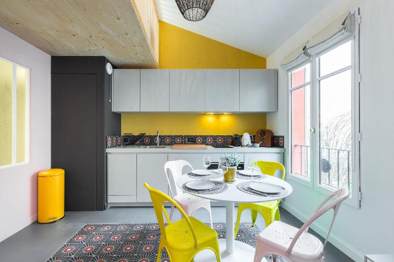 L Abeille Boutique Apartments image