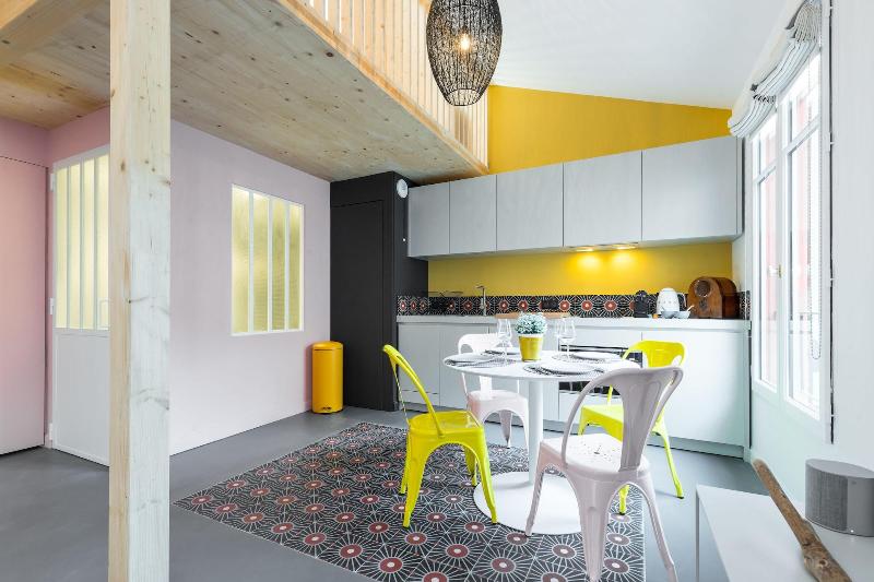 L Abeille Boutique Apartments image