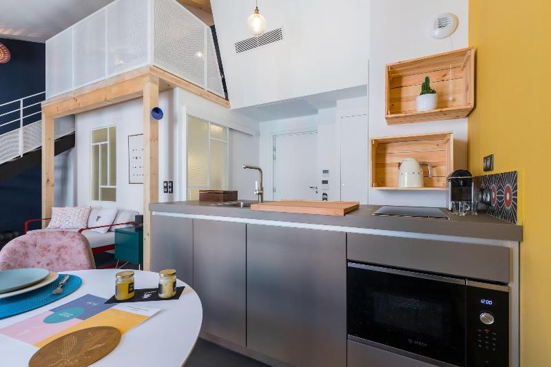 L Abeille Boutique Apartments image