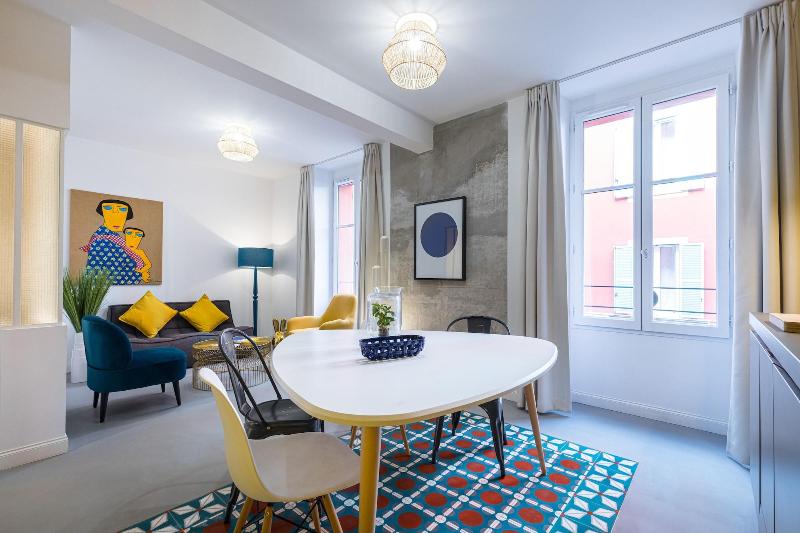 L Abeille Boutique Apartments image