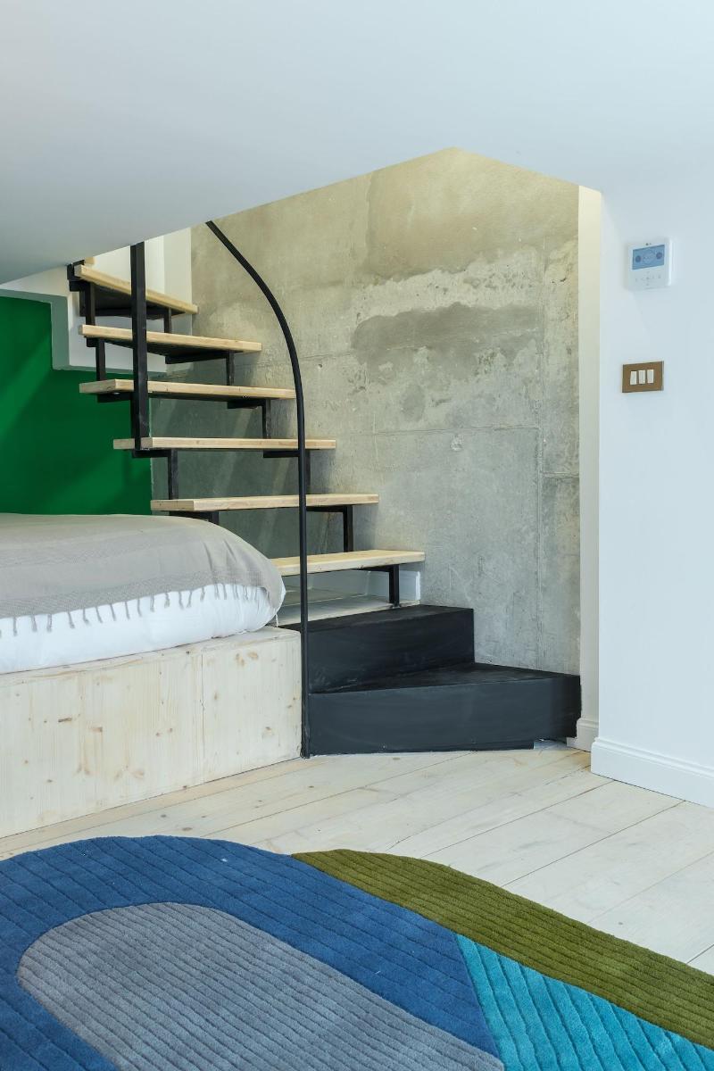 L Abeille Boutique Apartments image