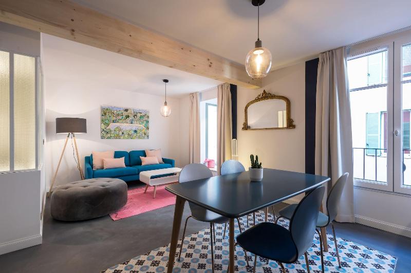 L Abeille Boutique Apartments image