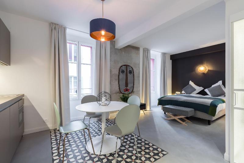 L Abeille Boutique Apartments image