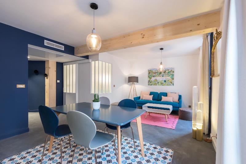 L Abeille Boutique Apartments image