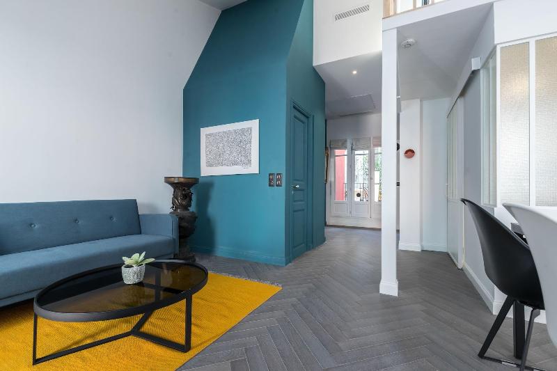 L Abeille Boutique Apartments image