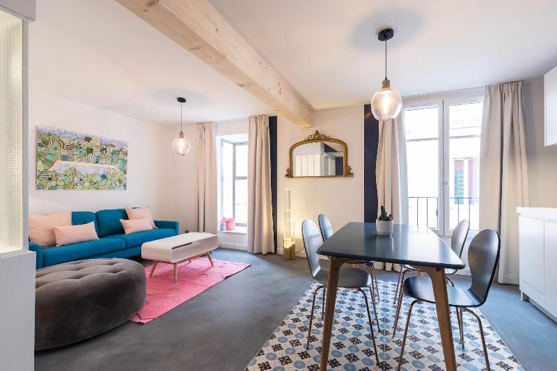 L Abeille Boutique Apartments image