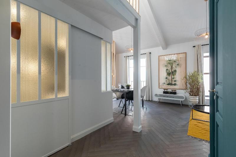 L Abeille Boutique Apartments image
