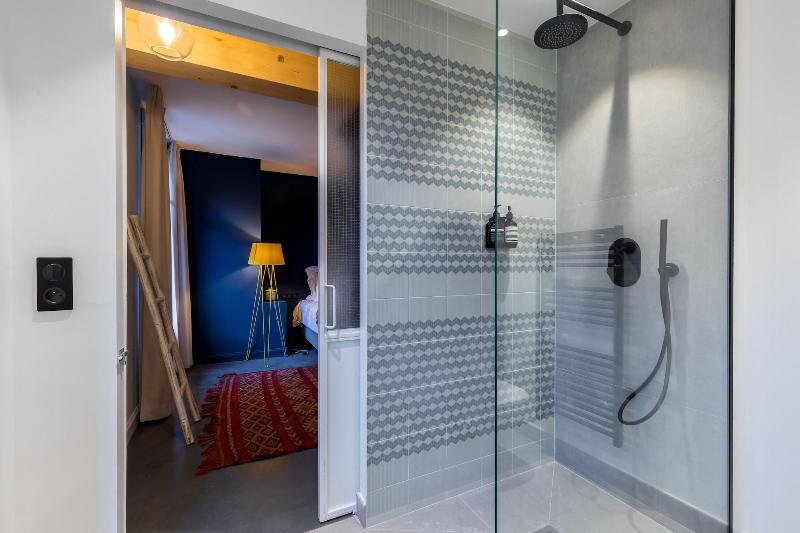 L Abeille Boutique Apartments image