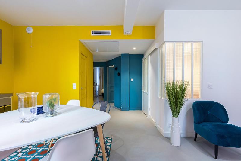 L Abeille Boutique Apartments image