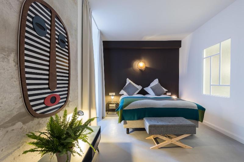 L Abeille Boutique Apartments image