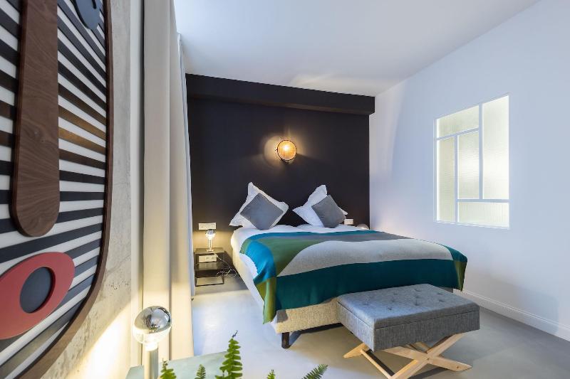 L Abeille Boutique Apartments image