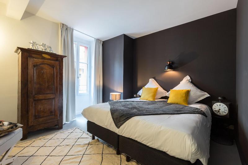 L Abeille Boutique Apartments image