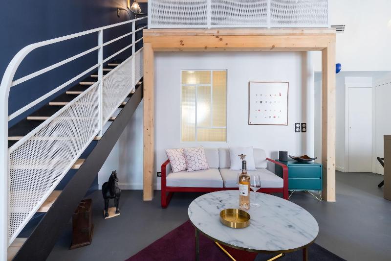L Abeille Boutique Apartments image