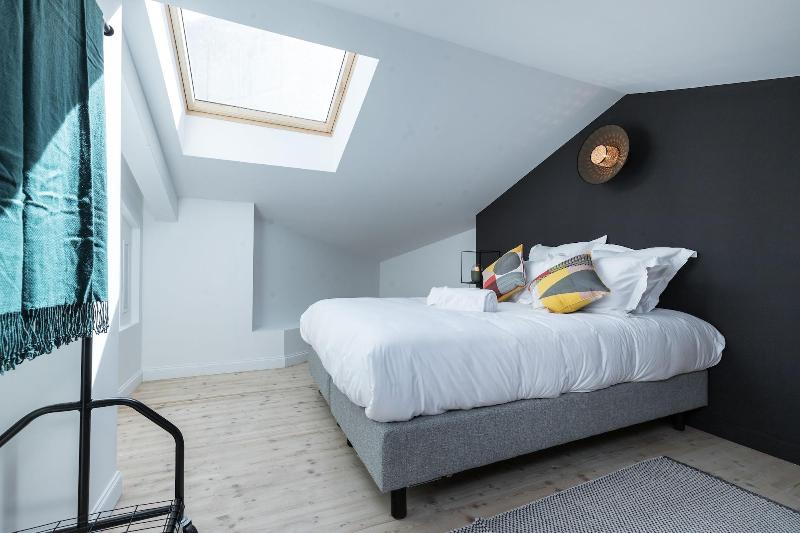 L Abeille Boutique Apartments image