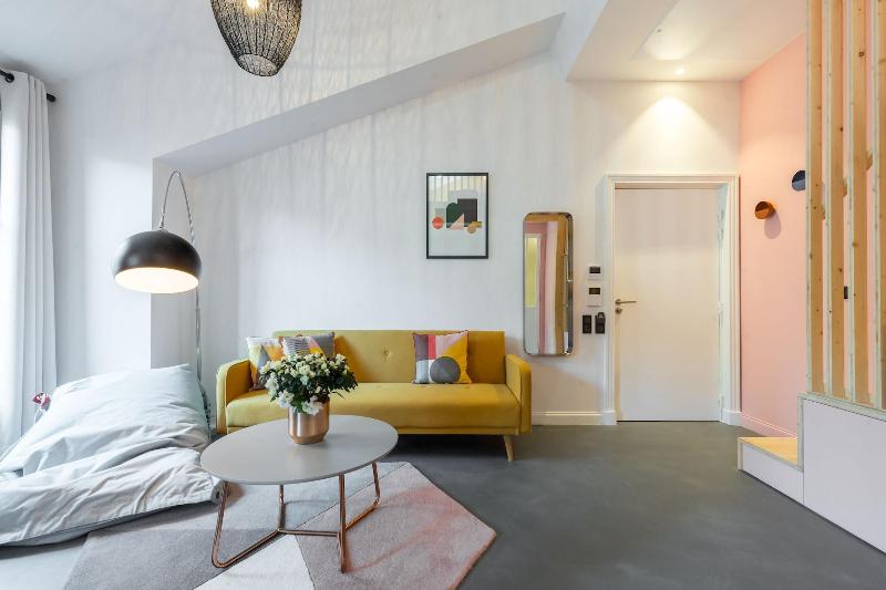 L Abeille Boutique Apartments image