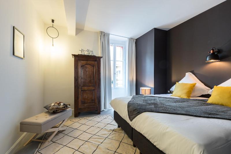 L Abeille Boutique Apartments image