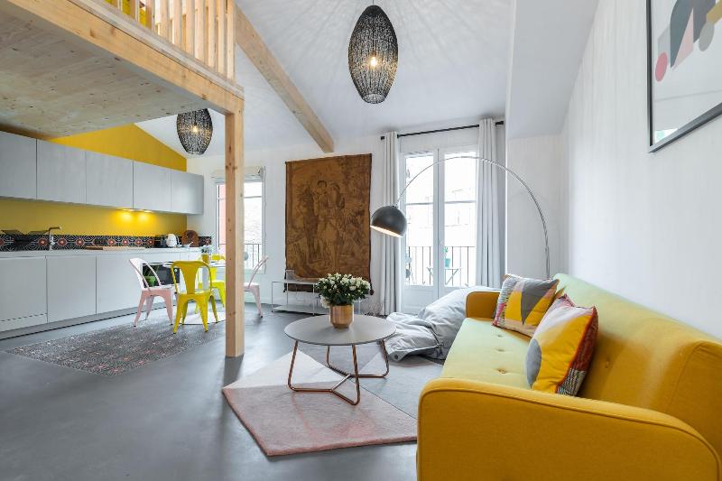L Abeille Boutique Apartments image