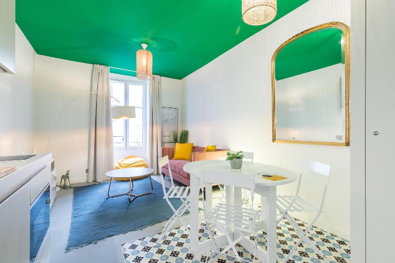 L Abeille Boutique Apartments image