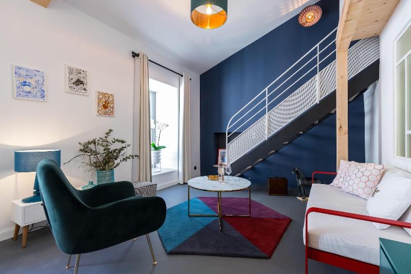 L Abeille Boutique Apartments image