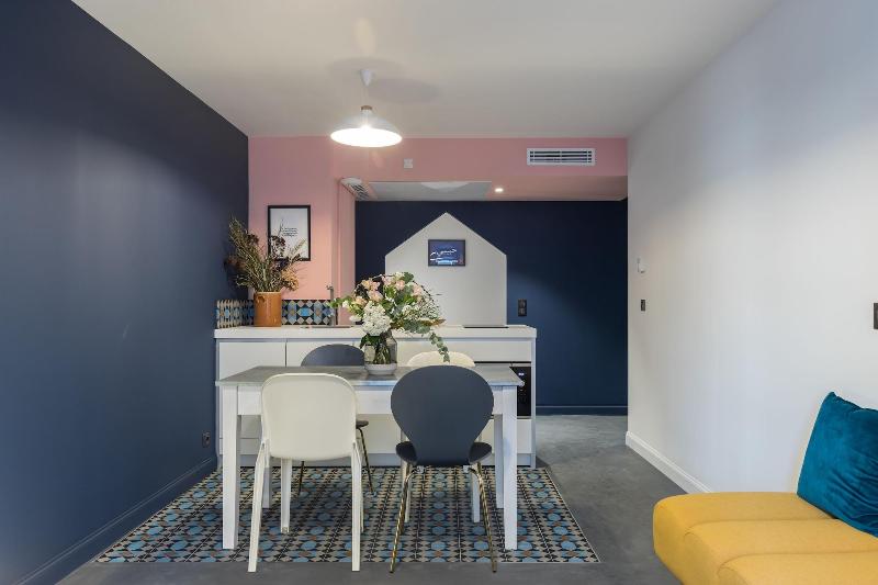 L Abeille Boutique Apartments image