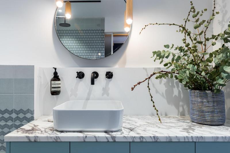 L Abeille Boutique Apartments image