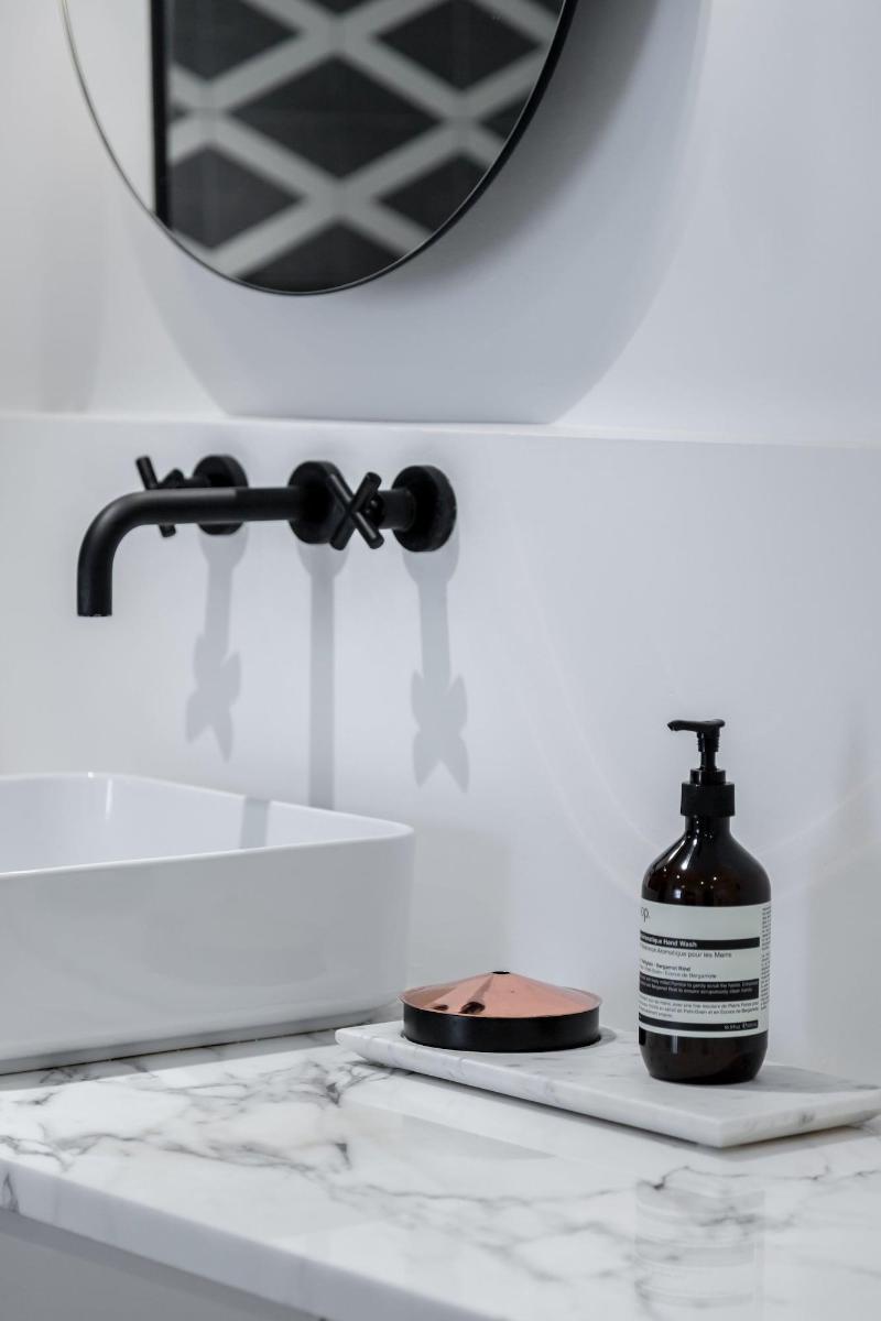 L Abeille Boutique Apartments image