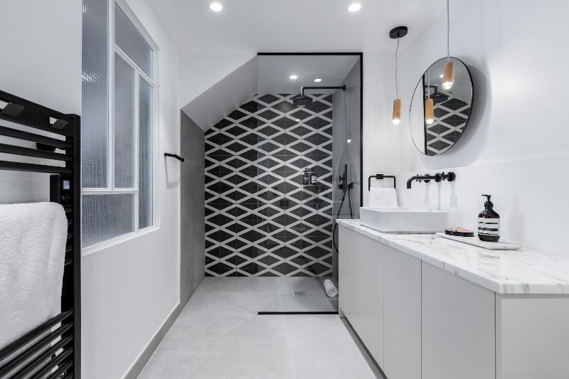 L Abeille Boutique Apartments image