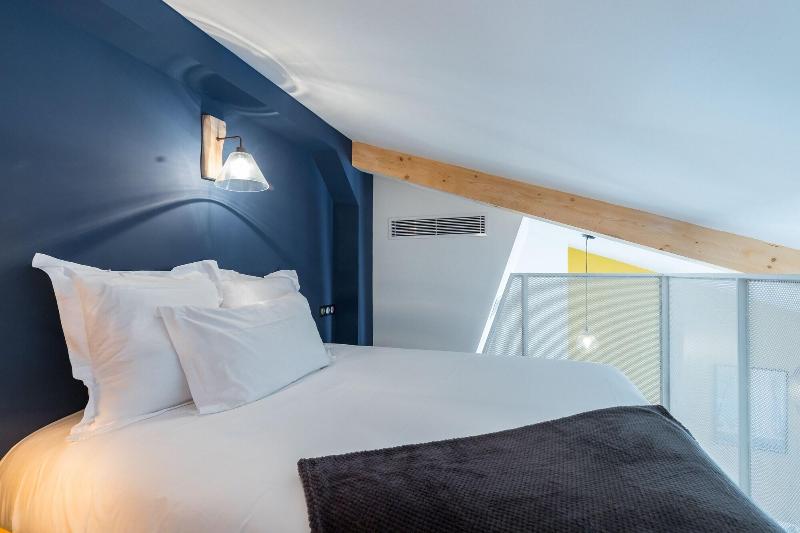 L Abeille Boutique Apartments image