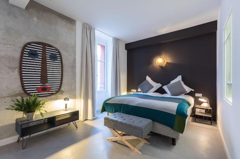 L Abeille Boutique Apartments image