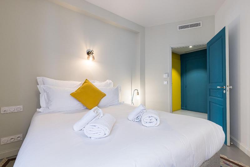 L Abeille Boutique Apartments image