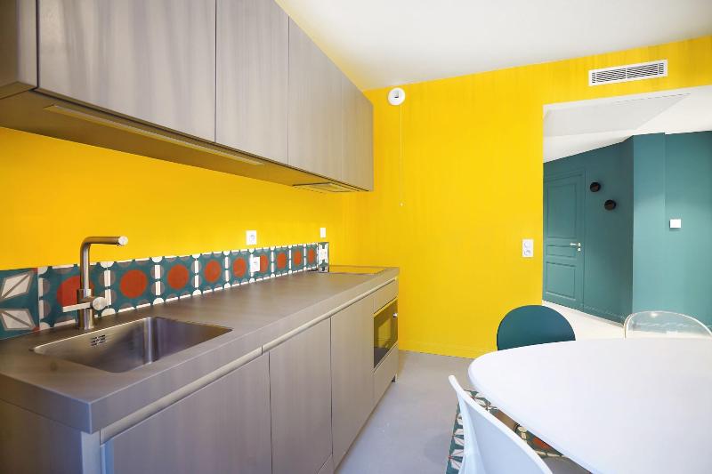 L Abeille Boutique Apartments image