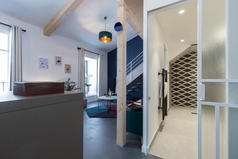 L Abeille Boutique Apartments image