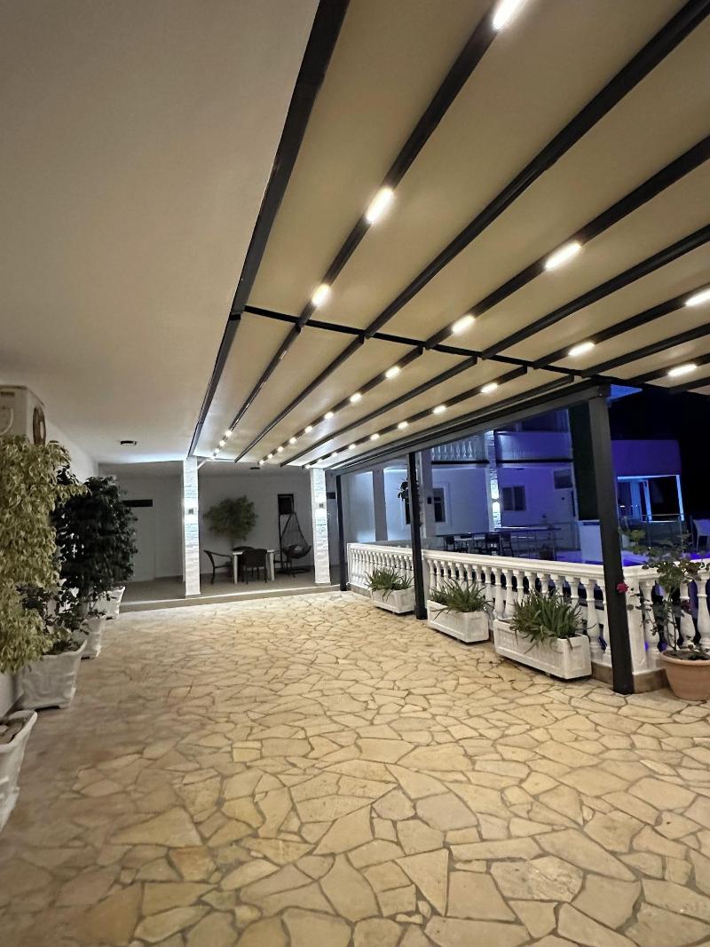 Qeparo Napolon Complex image