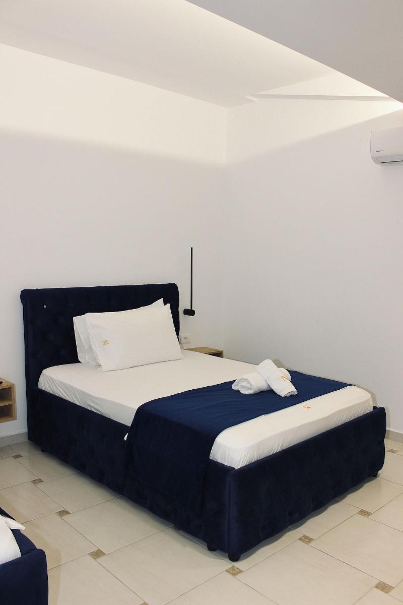 Qeparo Napolon Complex image